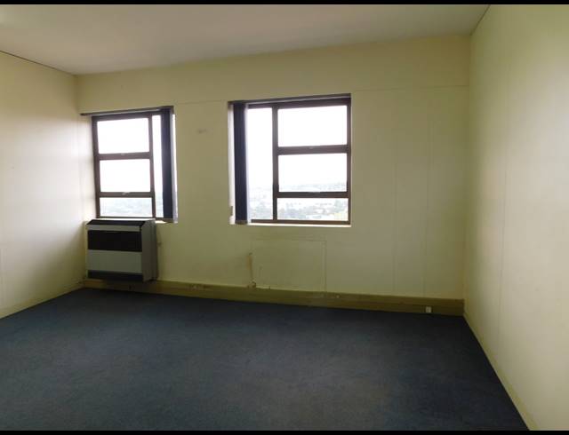 487M² OFFICE TO LET IN FERNDALE
